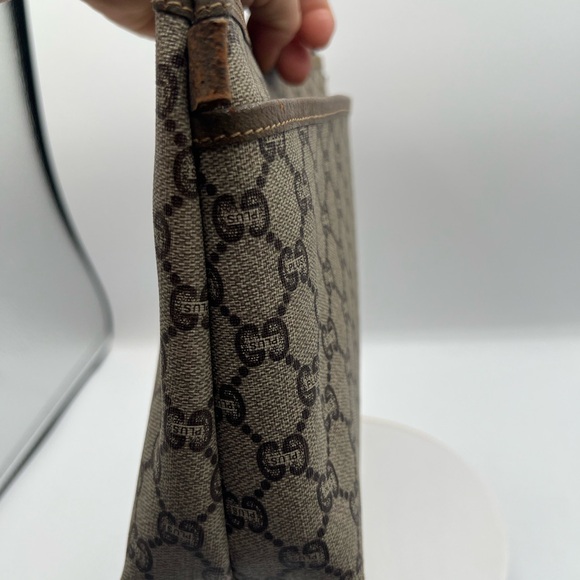 Gucci Plus Pouch EUC - really clean - Picture 8 of 16